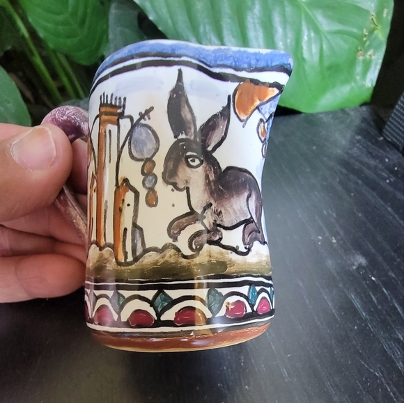 Hand painted nature scene mini ceramic pitcher from Portugal😍 - Picture 2 of 6